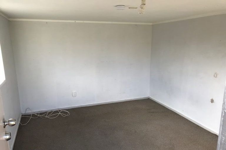 Photo of property in 3 Neems Place, Manurewa, Auckland, 2102