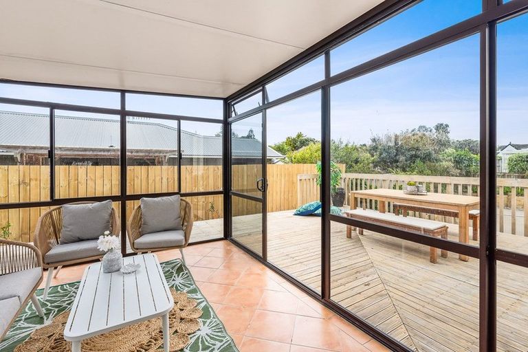Photo of property in 189 Tutere Street, Waikanae Beach, Waikanae, 5036