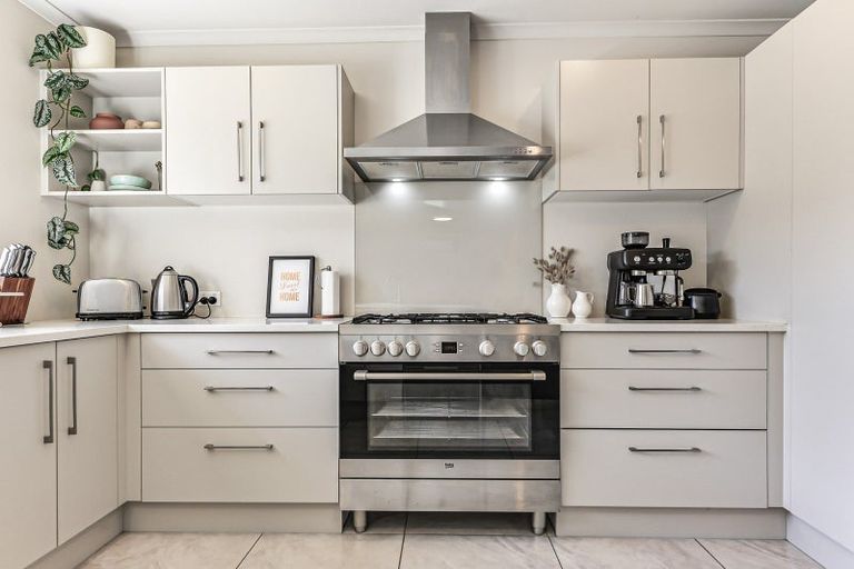 Photo of property in 50 Cumberland Drive, Flagstaff, Hamilton, 3210