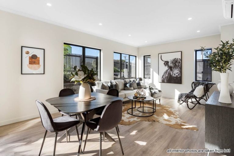 Photo of property in 136c Forrest Hill Road, Forrest Hill, Auckland, 0620