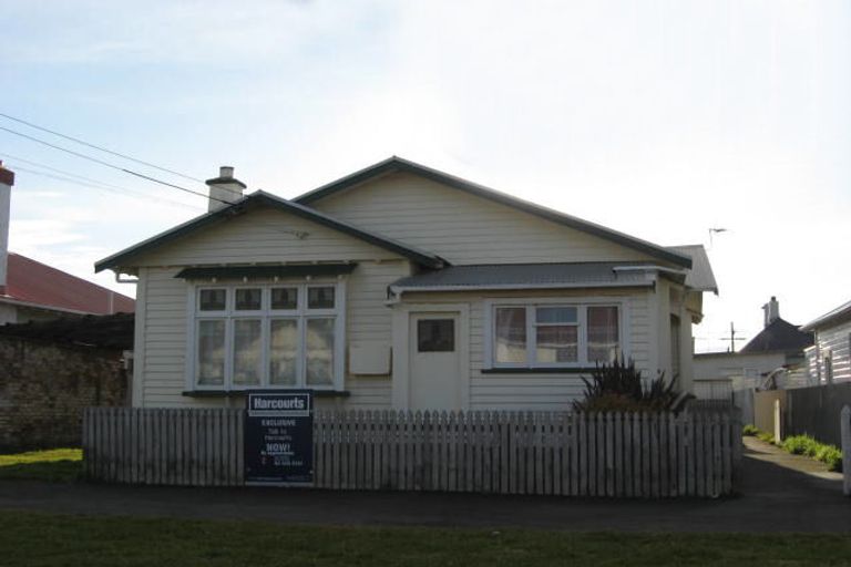Photo of property in 16 Douglas Street, Saint Kilda, Dunedin, 9012