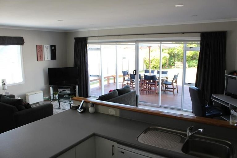 Photo of property in 177 Mangorei Road, Merrilands, New Plymouth, 4312