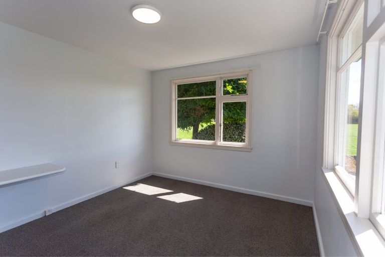 Photo of property in 32 Vagues Road, Northcote, Christchurch, 8052