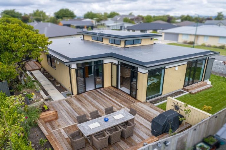 Photo of property in 31 Tarata Grove, Lansdowne, Masterton, 5810