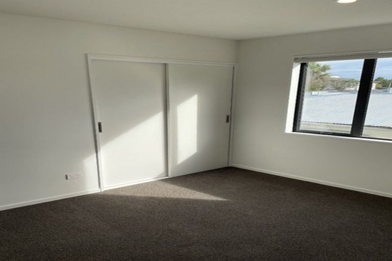 Photo of property in 2/112 Burke Street, Sydenham, Christchurch, 8023