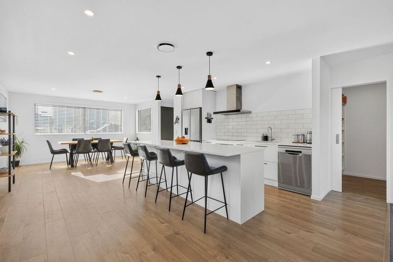 Photo of property in 77 Bannister Street, Jacks Point, Queenstown, 9371