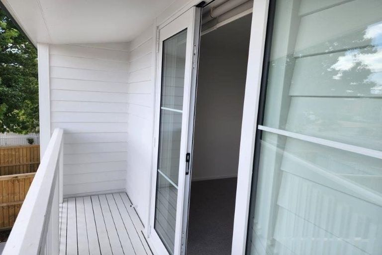 Photo of property in 4/40 New Brighton Road, Shirley, Christchurch, 8061