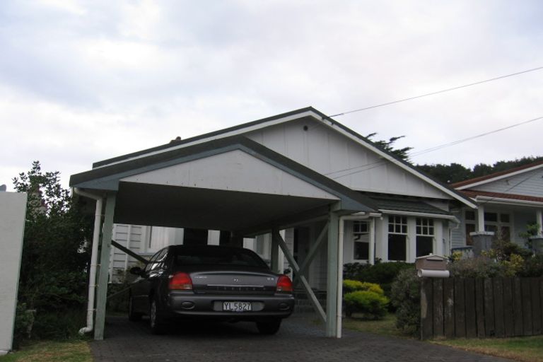 Photo of property in 27 Mantell Street, Seatoun, Wellington, 6022
