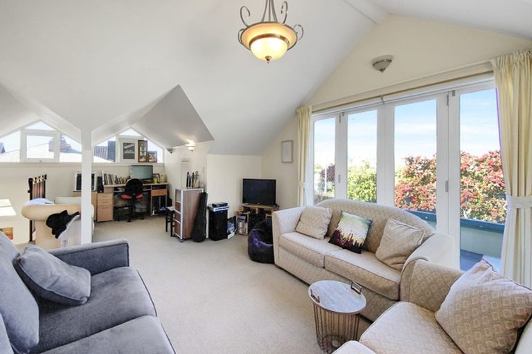 Photo of property in 88 Victoria Road, Devonport, Auckland, 0624