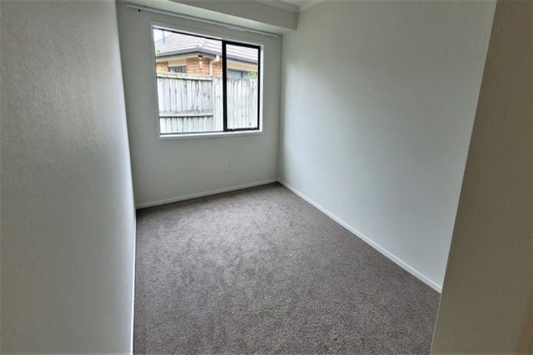 Photo of property in 33 Golden Sands Drive, Papamoa Beach, Papamoa, 3118