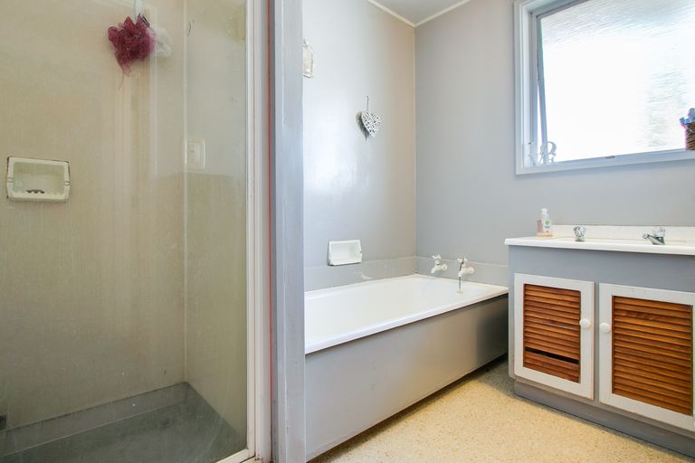 Photo of property in 68 Middle Road, Havelock North, 4130