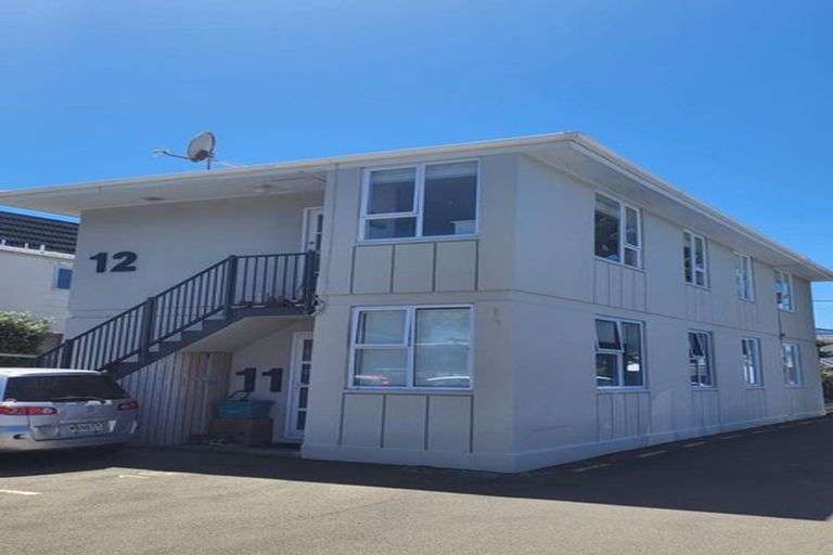 Photo of property in 12/76 Freyberg Street, Lyall Bay, Wellington, 6022