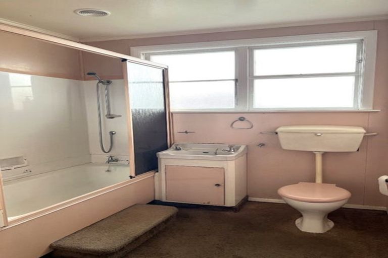 Photo of property in 6 Bannister Court, Masterton, 5810