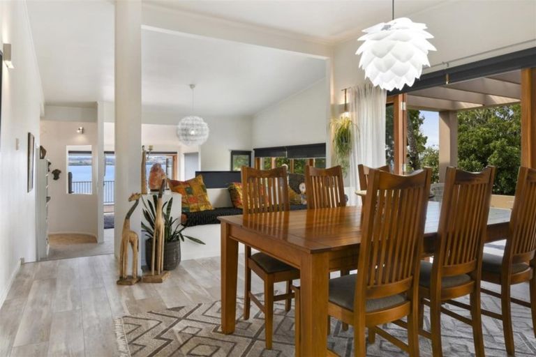 Photo of property in 7 Naera Place, Kawaha Point, Rotorua, 3010