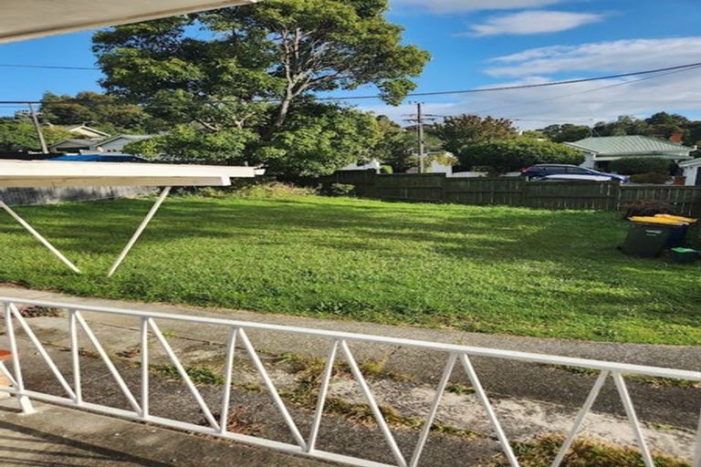 Photo of property in 1/7 Moore Street, Hillcrest, Auckland, 0627