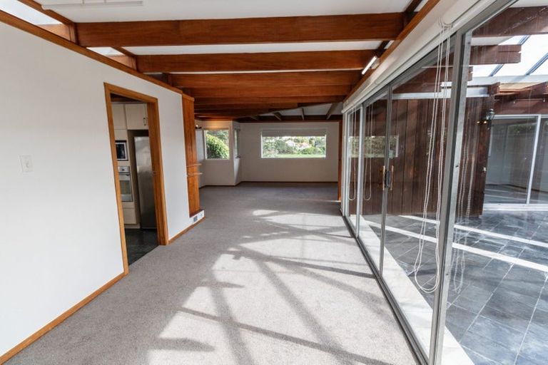 Photo of property in 39 Lucknow Terrace, Khandallah, Wellington, 6035