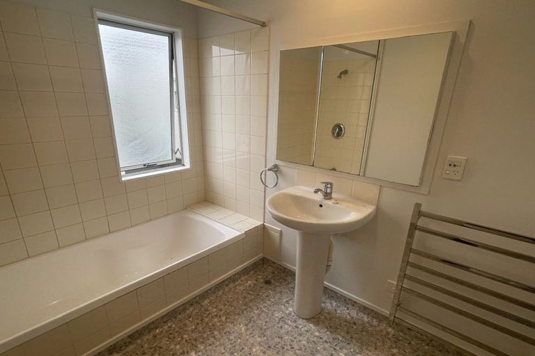 Photo of property in 8/7 Henry Street, Kilbirnie, Wellington, 6022