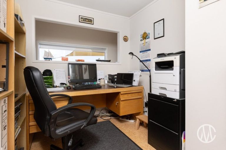 Photo of property in 61 Victory Street, Welcome Bay, Tauranga, 3112