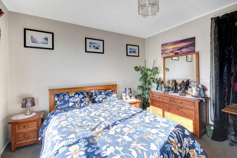 Photo of property in 2 Edinburgh Street, Green Island, Dunedin, 9018