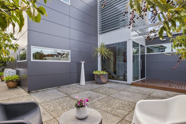 Photo of property in 731 Highgate, Maori Hill, Dunedin, 9010