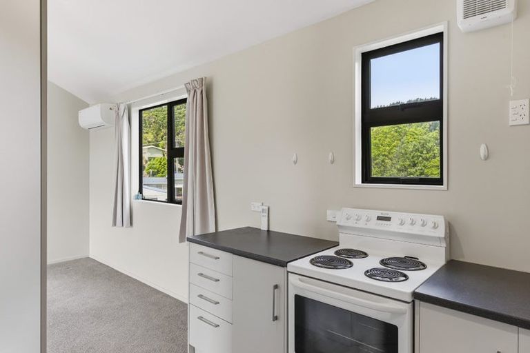 Photo of property in 3 Vera Lane, Paraparaumu, 5032