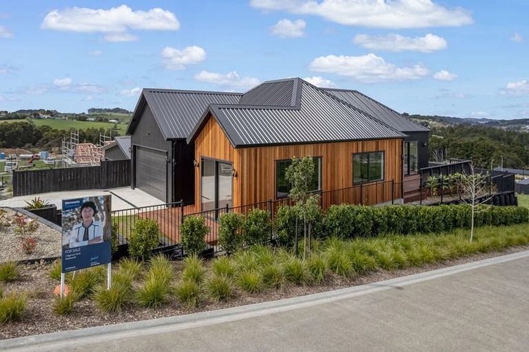 Photo of property in 2 Ngarara Court, Warkworth, 0985