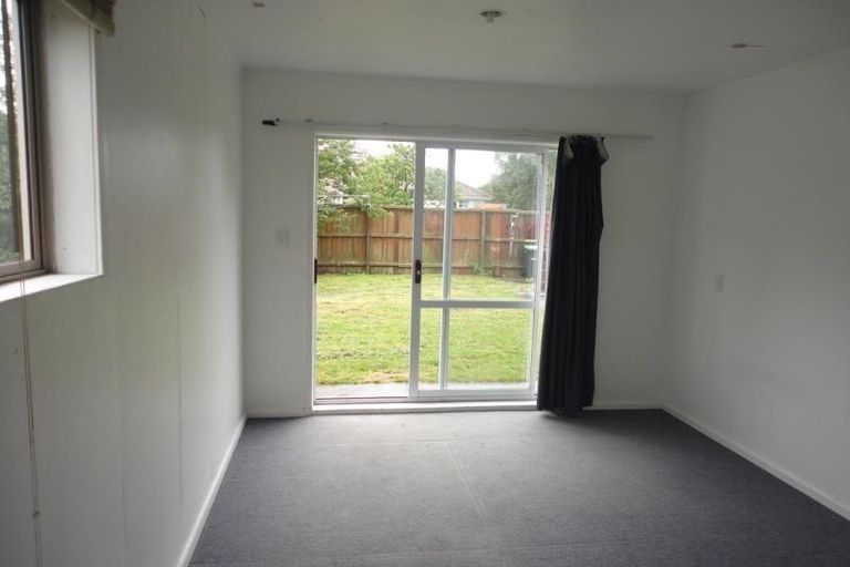Photo of property in 28 Hillary Crescent, Upper Riccarton, Christchurch, 8041