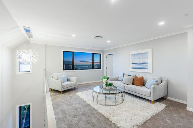 Photo of property in 51 Kumukumu Road, Long Bay, Auckland, 0630