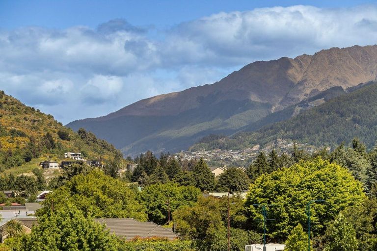 Photo of property in Toru Apartments, 408/10 Copper Beech Avenue, Frankton, Queenstown, 9300
