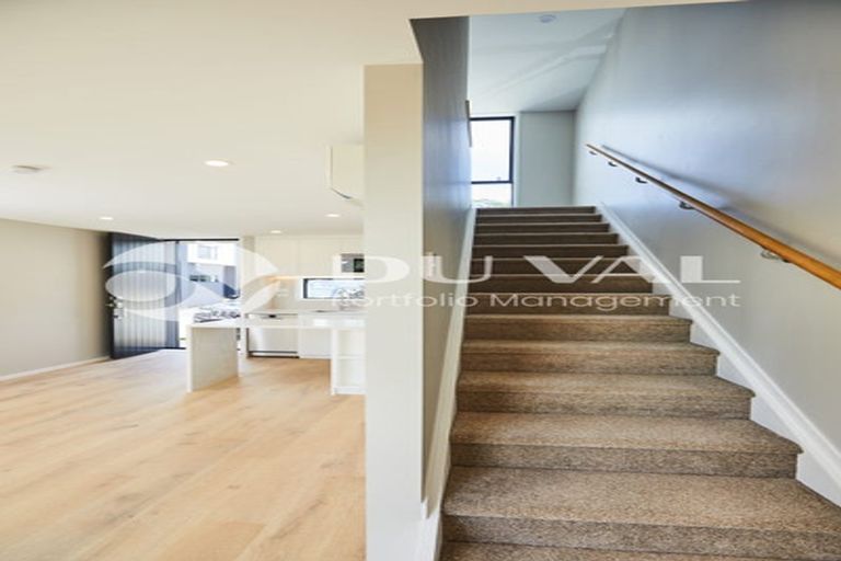 Photo of property in 4 Koro Lane, Mangere Bridge, Auckland, 2022