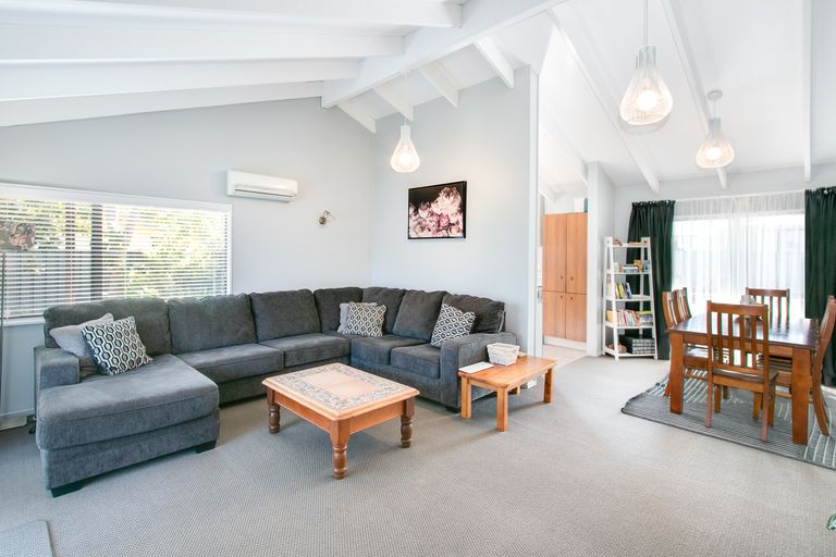 Photo of property in 126 Guppy Road, Taradale, Napier, 4112