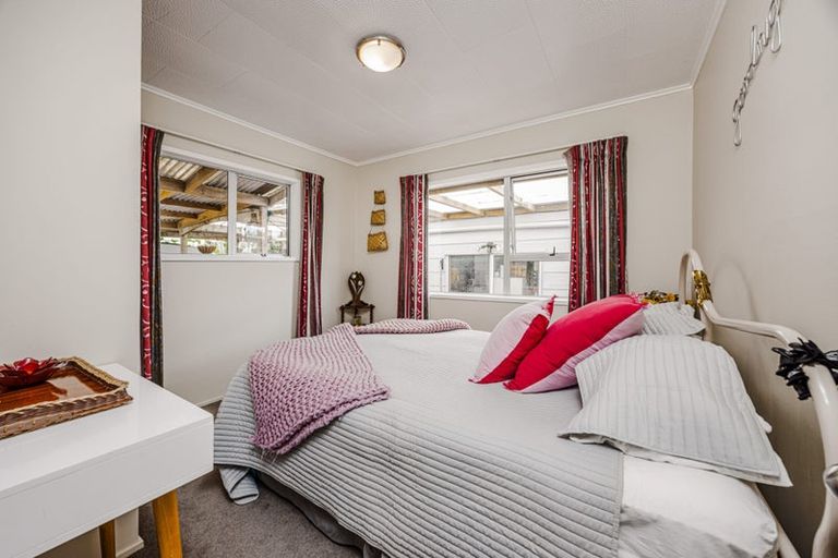 Photo of property in 613 Paparata Road, Bombay, 2675