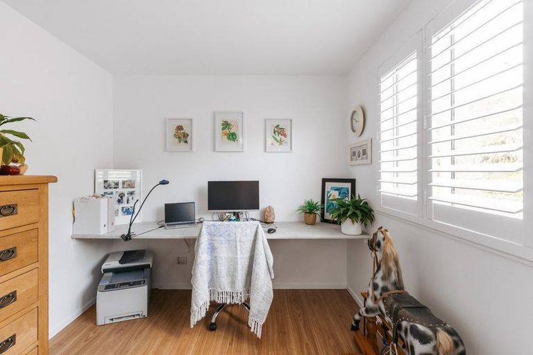 Photo of property in 10 Josephine Place, Omokoroa, 3114