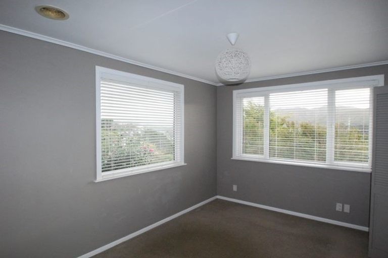 Photo of property in 54 Montgomery Avenue, Karori, Wellington, 6012
