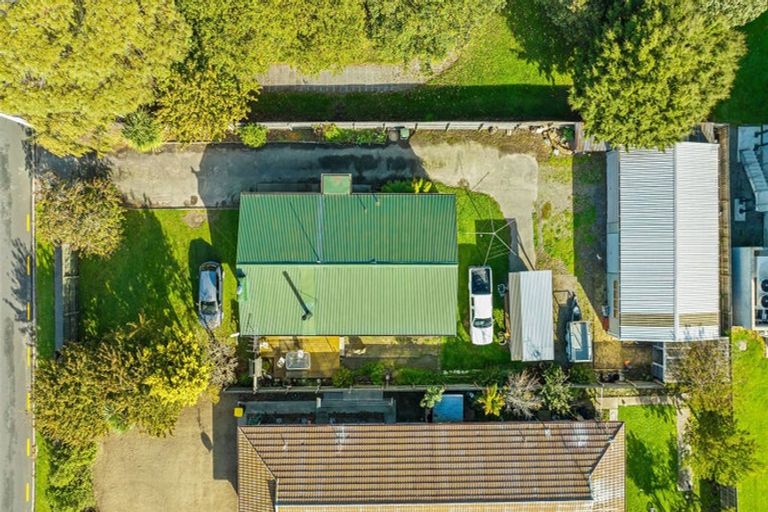 Photo of property in 25 Main North Road, Woodend, 7610