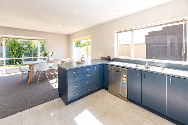 Photo of property in 70a Jervois Street, New Brighton, Christchurch, 8061