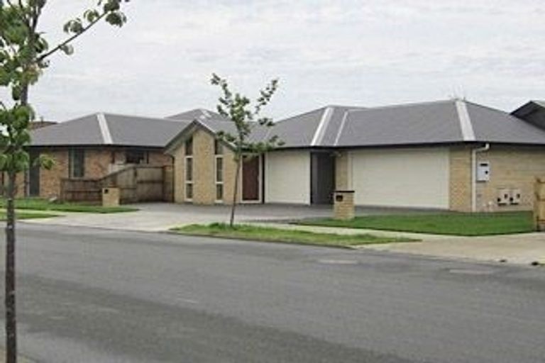 Photo of property in 21 Aquila Crescent, Rototuna North, Hamilton, 3210