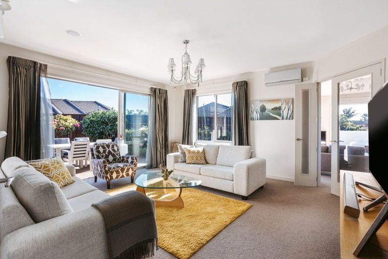 Photo of property in 92 Tuihana Drive, Papamoa Beach, Papamoa, 3118