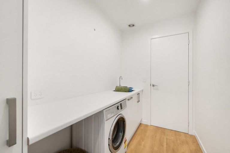 Photo of property in 11 Sarges Way, Lake Hawea, Wanaka, 9382