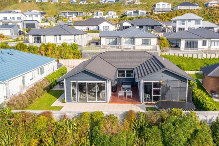 Photo of property in 14 Ken Douglas Drive, Aotea, Porirua, 5024