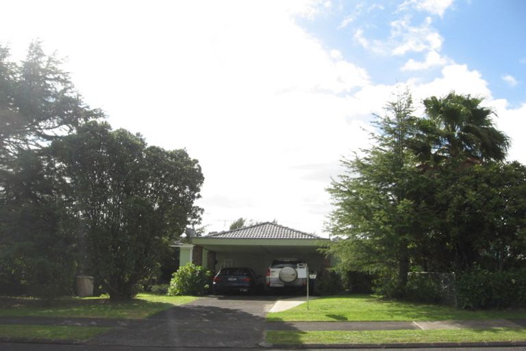 Photo of property in 18 Nevada Avenue, Pakuranga Heights, Auckland, 2010