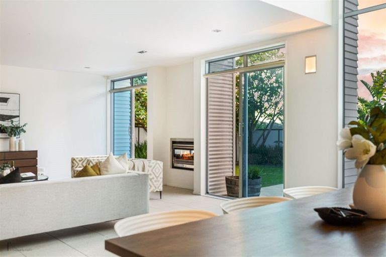 Photo of property in 7 Rangi Avenue, Schnapper Rock, Auckland, 0632