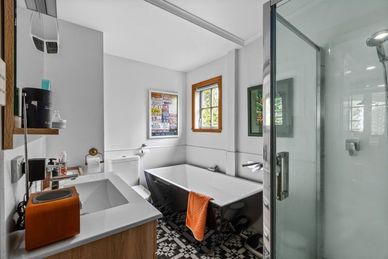 Photo of property in 77 Bay Street, Red Beach, 0932