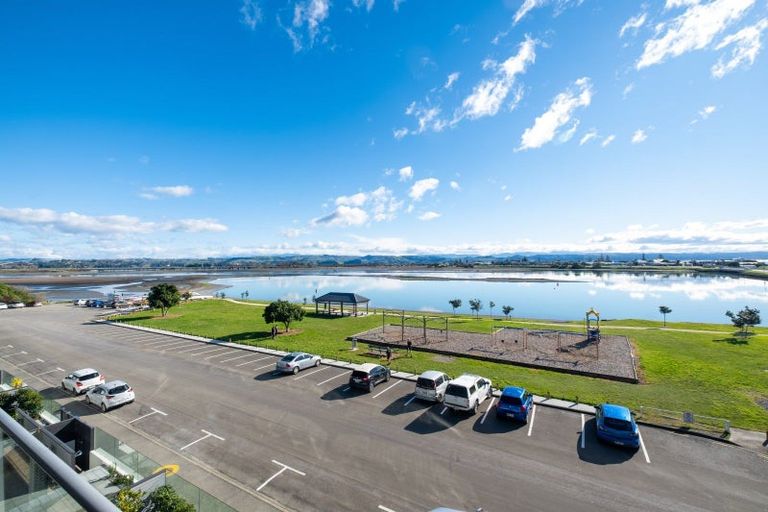 Photo of property in 306/7 Humber Street, Pandora, Napier, 4110