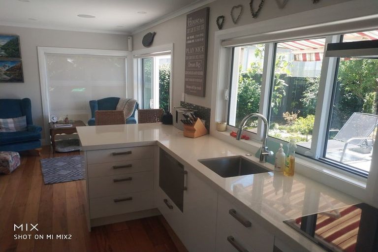 Photo of property in 2/1 Willow Way, Sunnyhills, Auckland, 2010