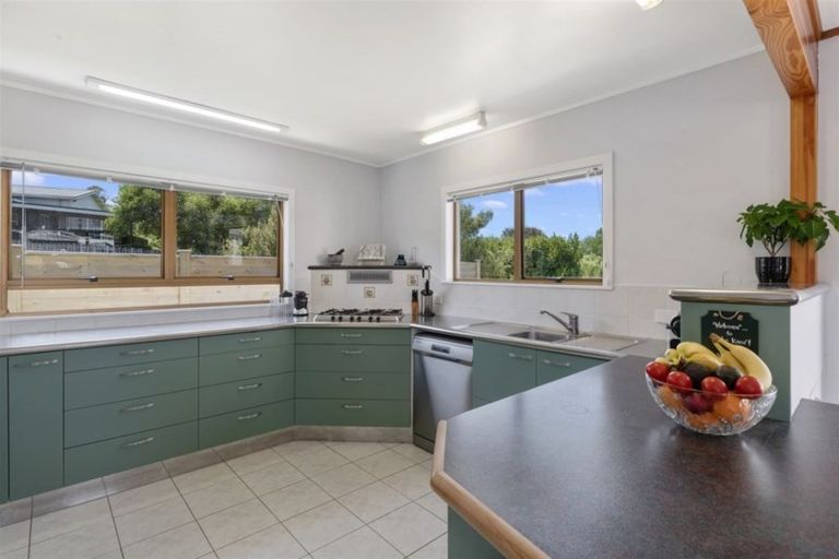 Photo of property in 22 Weza Lane, Kumeu, 0810