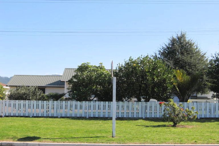 Photo of property in 24 Cook Drive, Whitianga, 3510