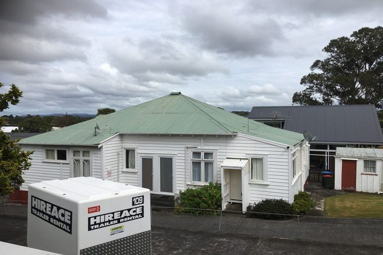 Photo of property in 1/15 Wairiki Road, Mount Eden, Auckland, 1024