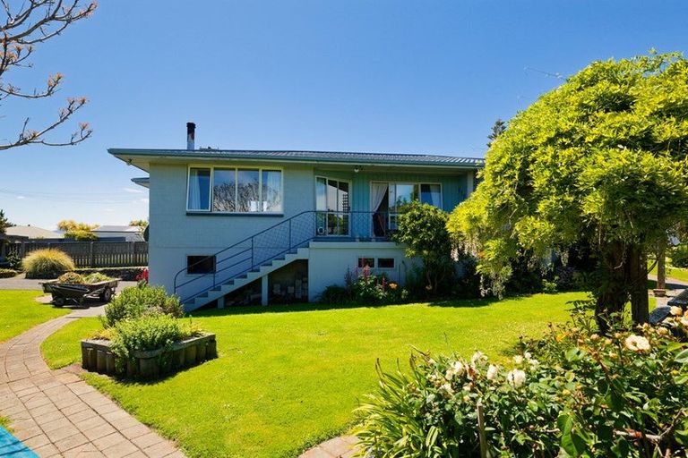 Photo of property in 2 Adelphi Terrace, Kaikoura, 7300