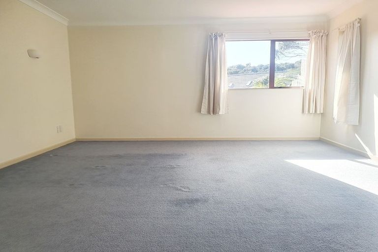 Photo of property in 93 Glendhu Road, Bayview, Auckland, 0629
